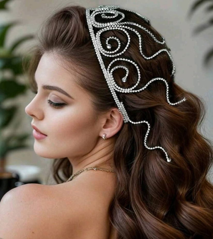 Accesoriu cap din strasuri