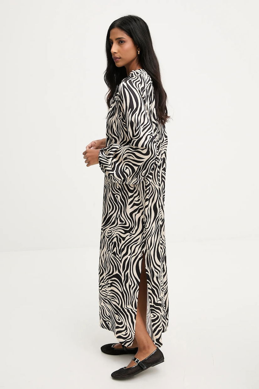 Answear.LAB rochie culoarea negru, midi, evazati