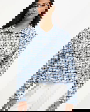 Answear.LAB sacou un singur rand de nasturi, modelator