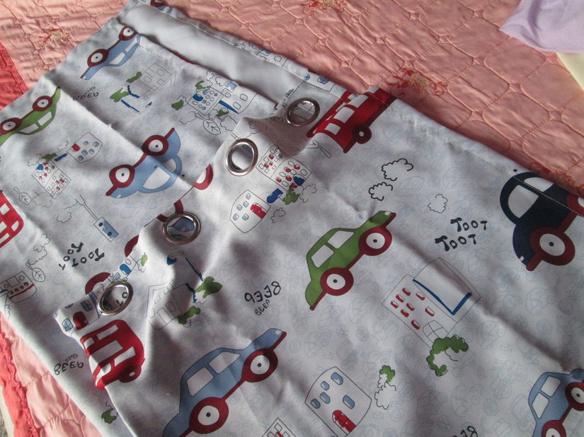 draperie  cu  masinute
