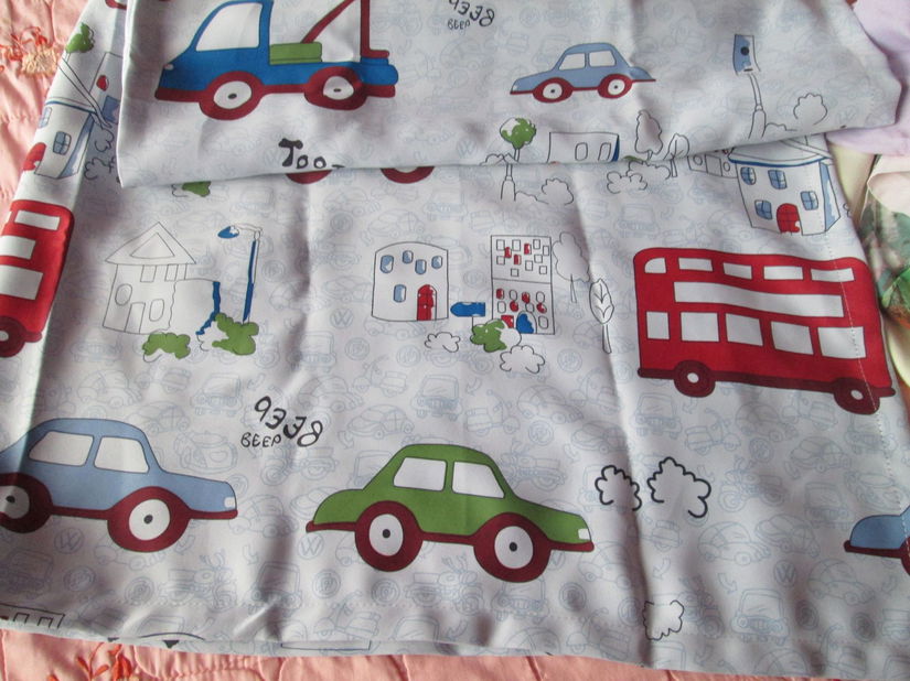 draperie  cu  masinute
