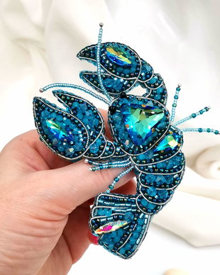 Rezervat Broșă - Crabul Turquoise - A splash of ocean