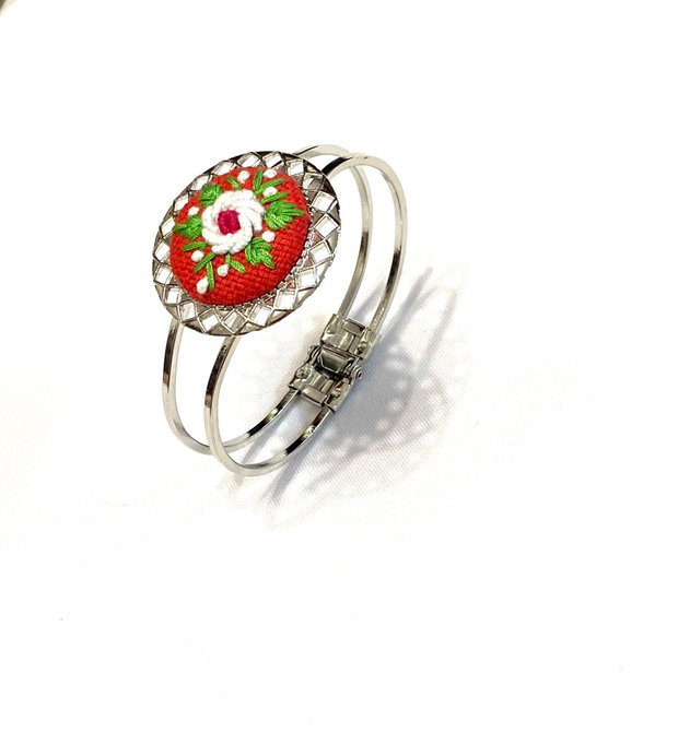 Bratara Bangle cu broderie manuală