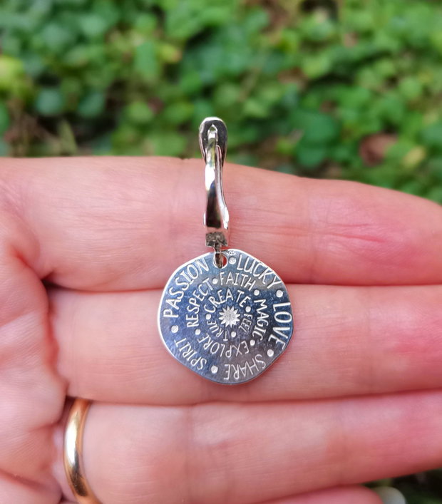 Cercei talisman din Argint 925 - CE1093 - cercei inspirationali, cercei moderni, bijuterie inspirationala, cercei cu text motivational