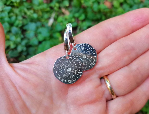 Cercei talisman din Argint 925 - CE1093 - cercei inspirationali, cercei moderni, bijuterie inspirationala, cercei cu text motivational