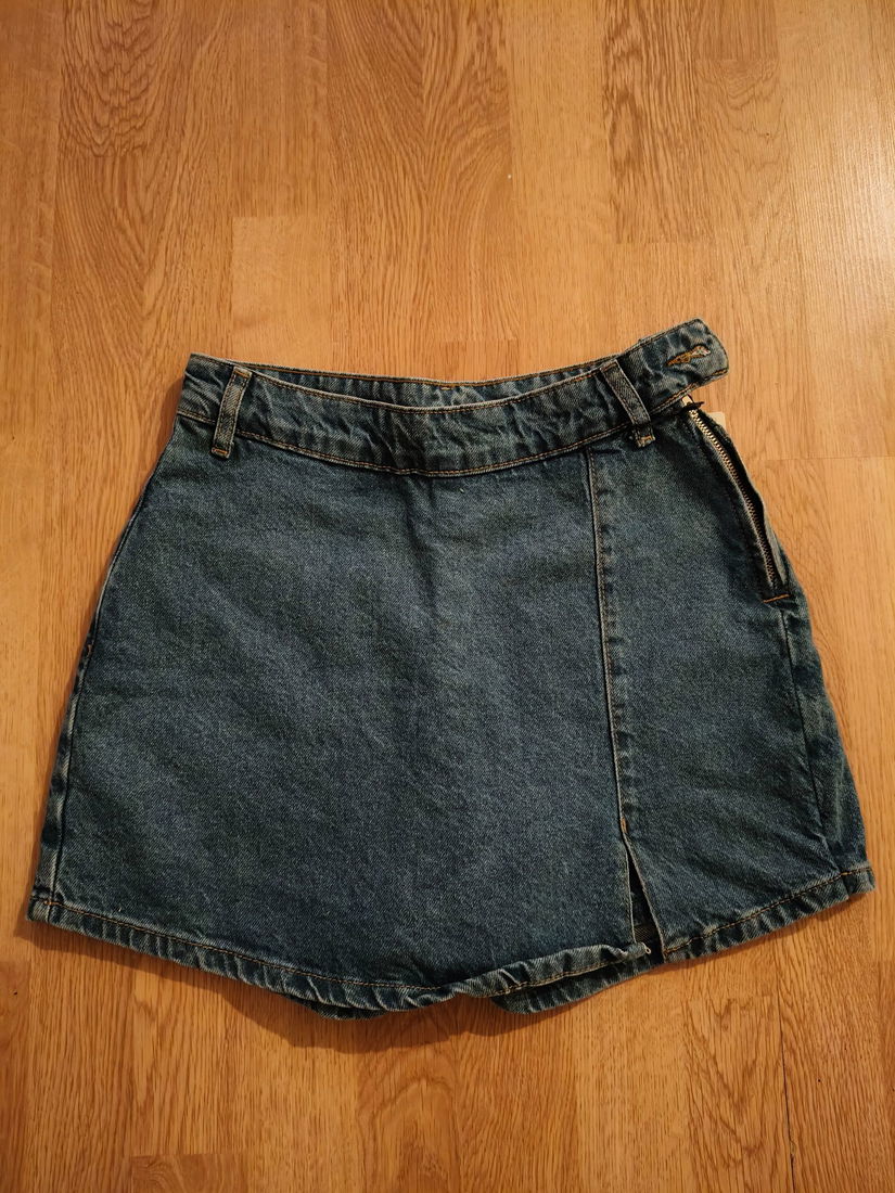 Fusta tip pantaloni,blugi scurti