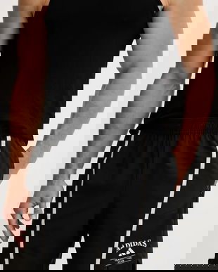 adidas Performance pantaloni scurți de antrenament Designed for Training culoarea negru, KA5283