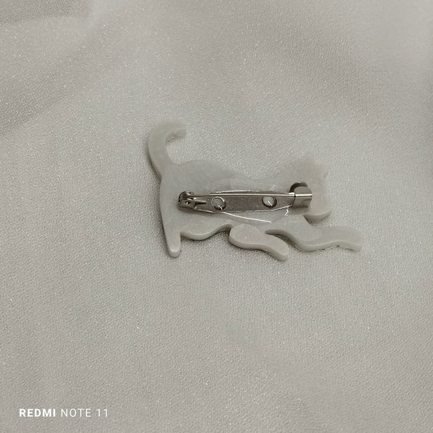 Broșă handmade unicat - din rasina  00693