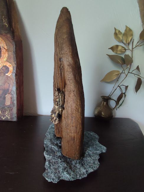 Ecouri în Lemn și Piatră-decoratiune din lemn recuperat