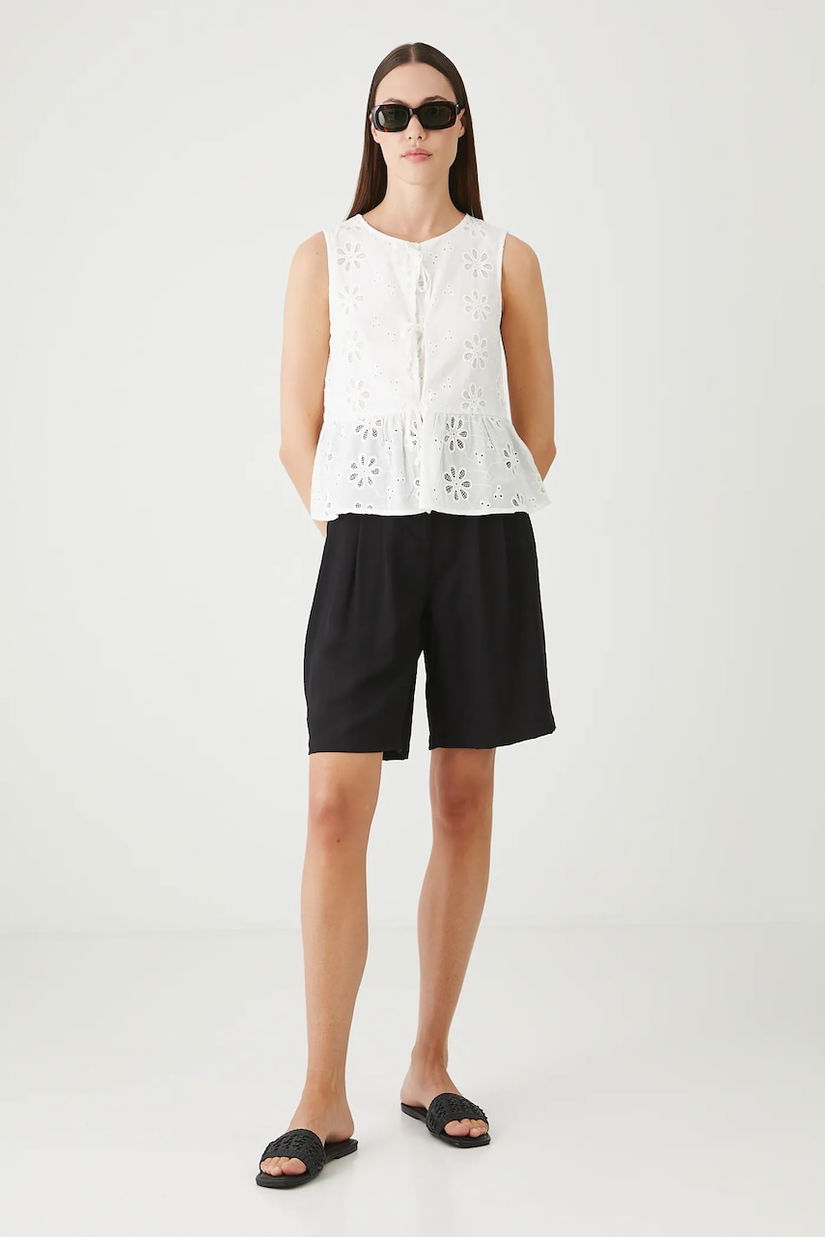 Medicine pantaloni scurți culoarea negru, uni, high waist