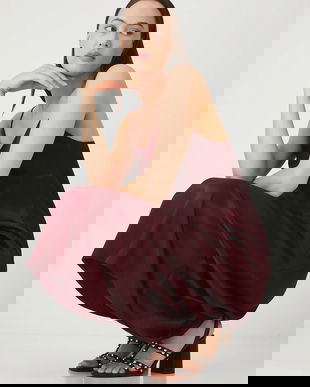 Medicine rochie midi evazat de culoare bordo