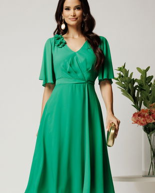 Rochie midi verde din voal in clos cu flori la decolteu