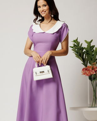 Rochie midi lila din stofa in clos cu guler alb si perle margelute la maneci
