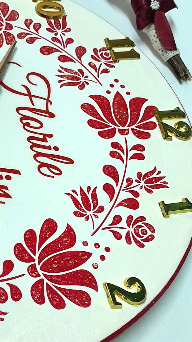 Imperfect Time - ceas de perete cu flori