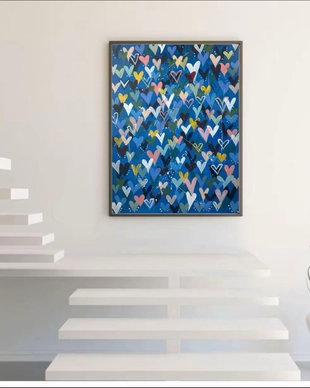 Inimi colorate pe fundal albastru- arta contemporană pentru decor viu