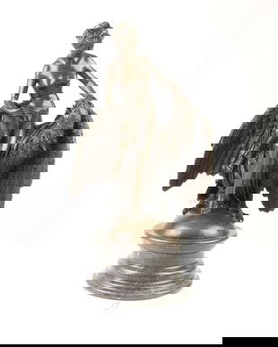 Hebe cu vulturul-statueta bronz cu un soclu marmura