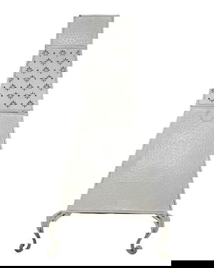 Semineu decorativ din metal