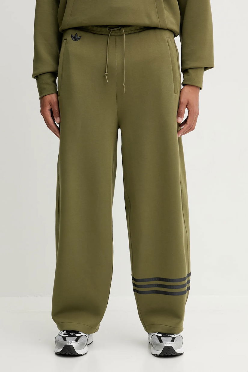 adidas Originals pantaloni de trening Neuclassics culoarea verde, cu imprimeu, JW5444