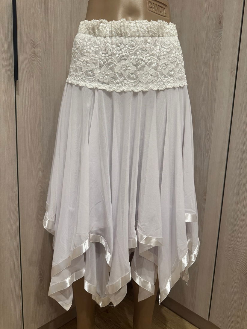 JUPON ELEGANT SI RAFINAT CU  DANTELA MARGINI MATASE S/M