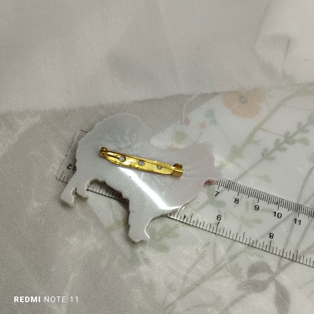 Broșă handmade unicat - din rasina 00695