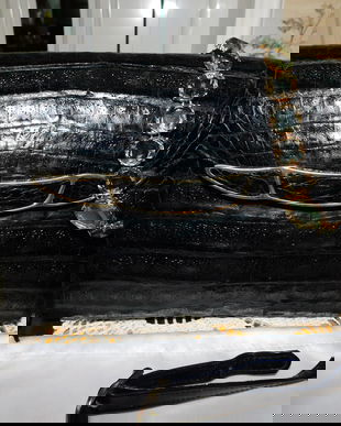 Geanta  vintage piele  exotica de umar , colier  masiv  cadou