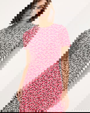 Tommy Jeans rochie culoarea roșu, mini, evazați, DW0DW21120