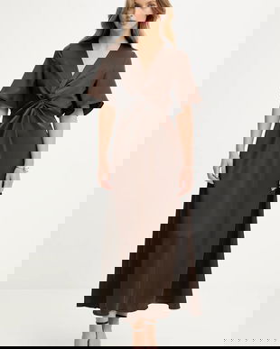 Answear.LAB rochie culoarea maro, maxi, evazati