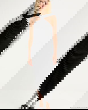 Renewed rochie din amestec de in creative upcycling culoarea negru, midi, mulata, Renewed INTU x Answear