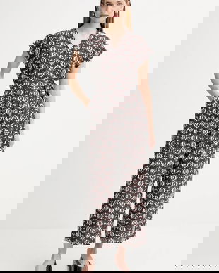 Weekend Max Mara combinezon de mătase ARIZONA culoarea maro, cu decolteu in v, 2525246021600