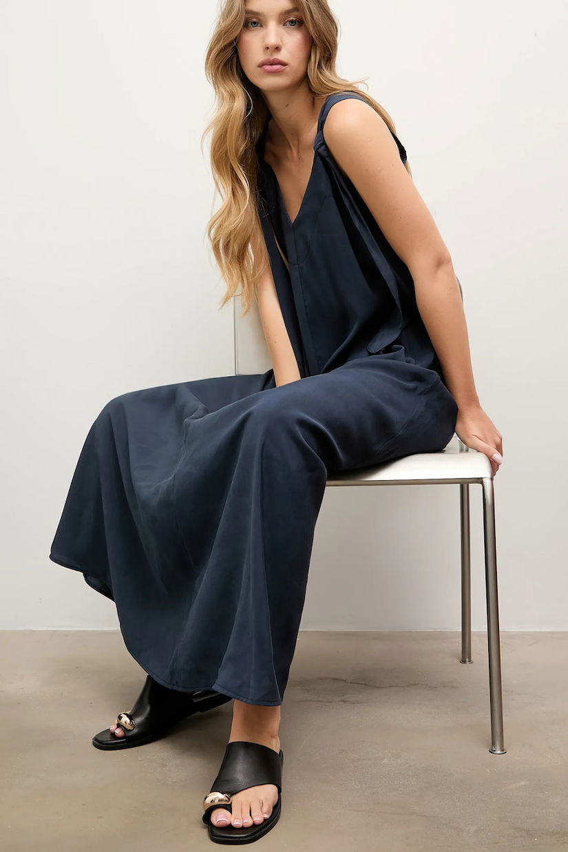 Answear.LAB rochie culoarea albastru marin, maxi, evazati
