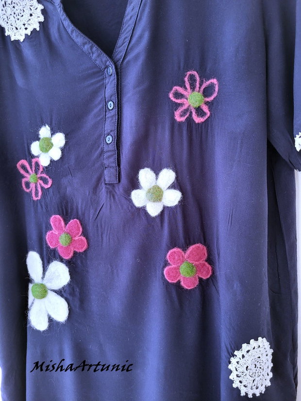 Bluza cu floricele impaslite