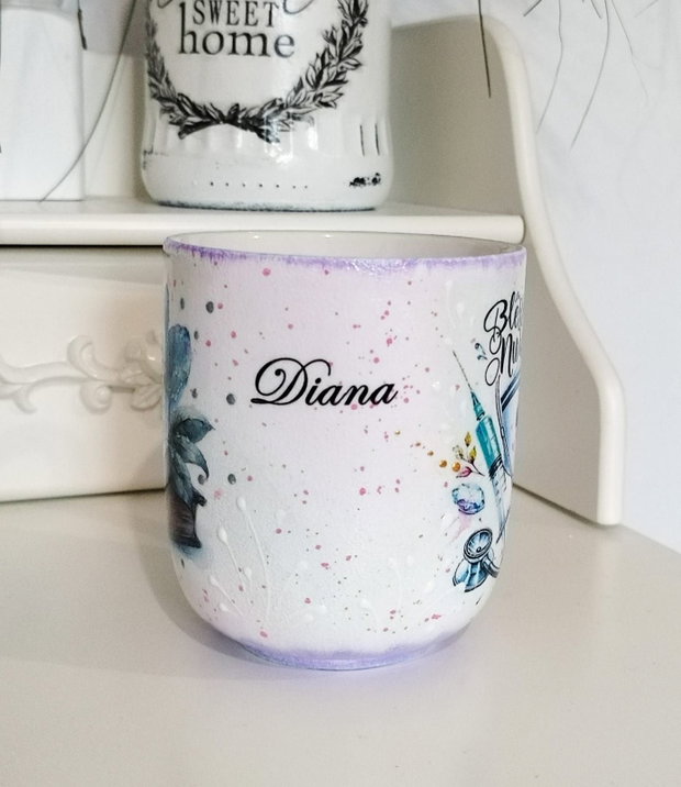 Cana decorata manual cu tematica medicala