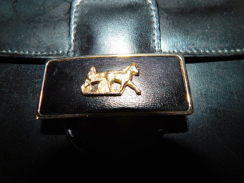 Geanta  vintage  FBM Italia , piele  deosebita ,  produs lux,  cadpu esarfa noua si  curea   vintage anii 60