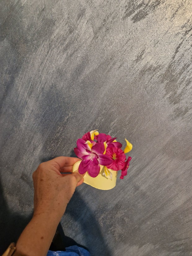 Cescuta decor cu flori
