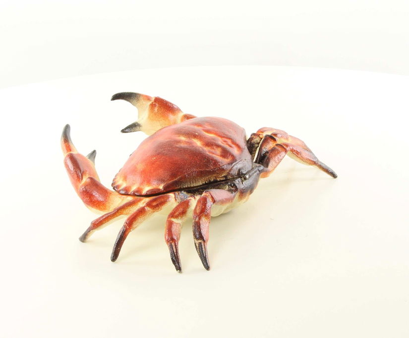 Caseta crab din fonta rosie