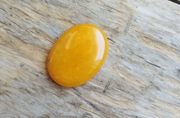 Cabochon jad galben, 40x30 mm REZERVAT