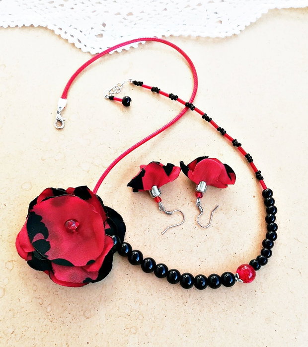 Set floral rosu si negru