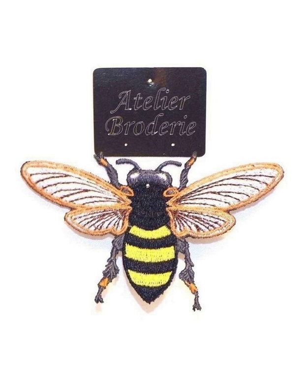 Brosa Albina Brodata
