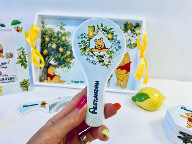 Set aniversar personalizat 1 anisor - Winnie the Pooh and lemons - Tavita mot si accesorii