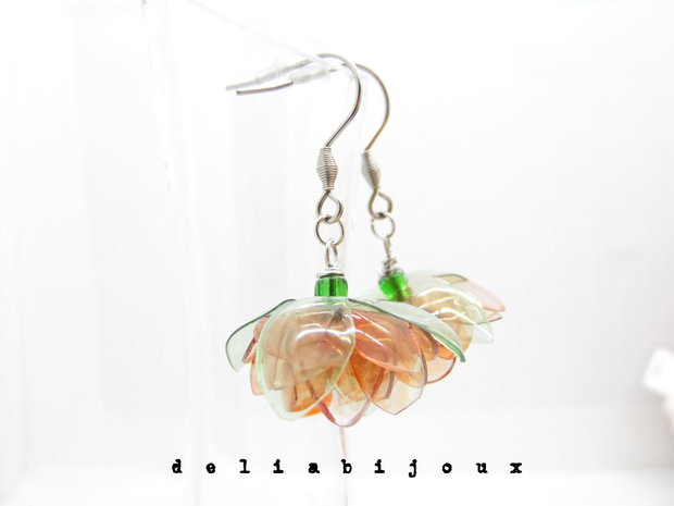 Cercei statement handmade unicat - PET-uri (plastic) reciclate - flori (cod1270)