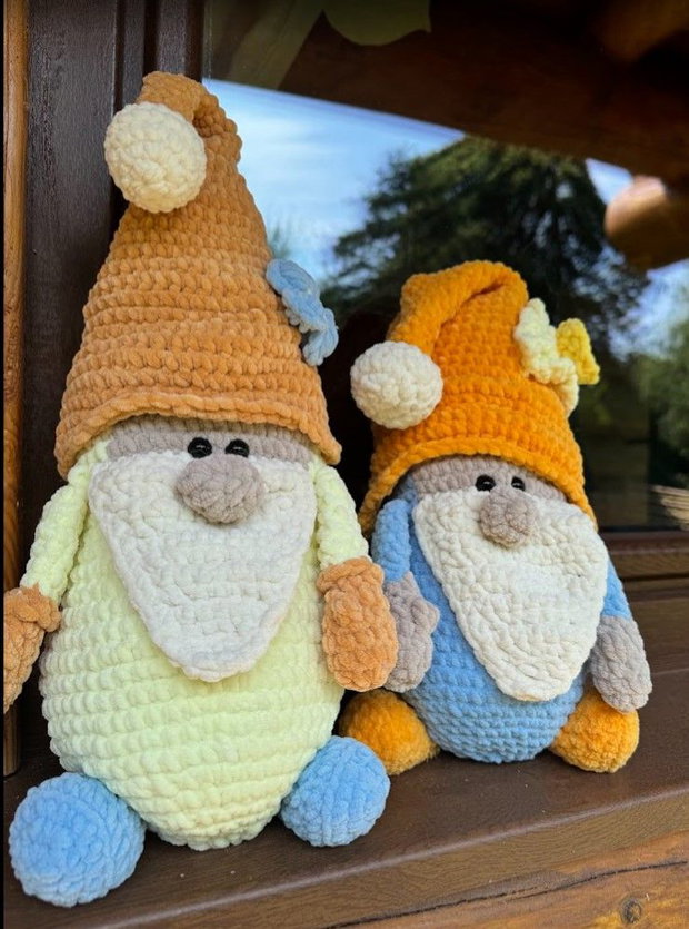 Flower Gnomes by Irina