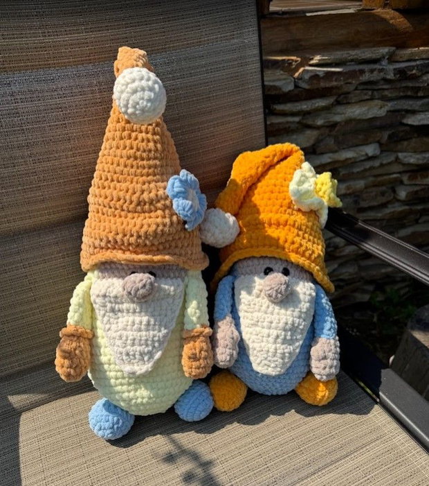 Flower Gnomes by Irina