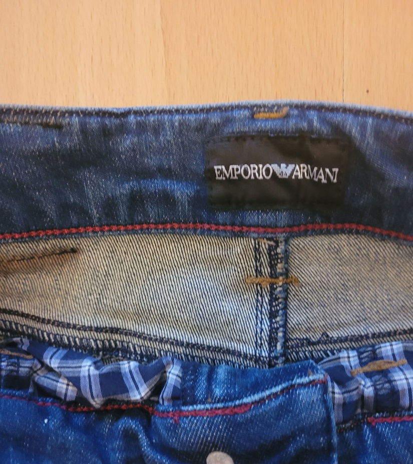 Blugi scurți Armani originali