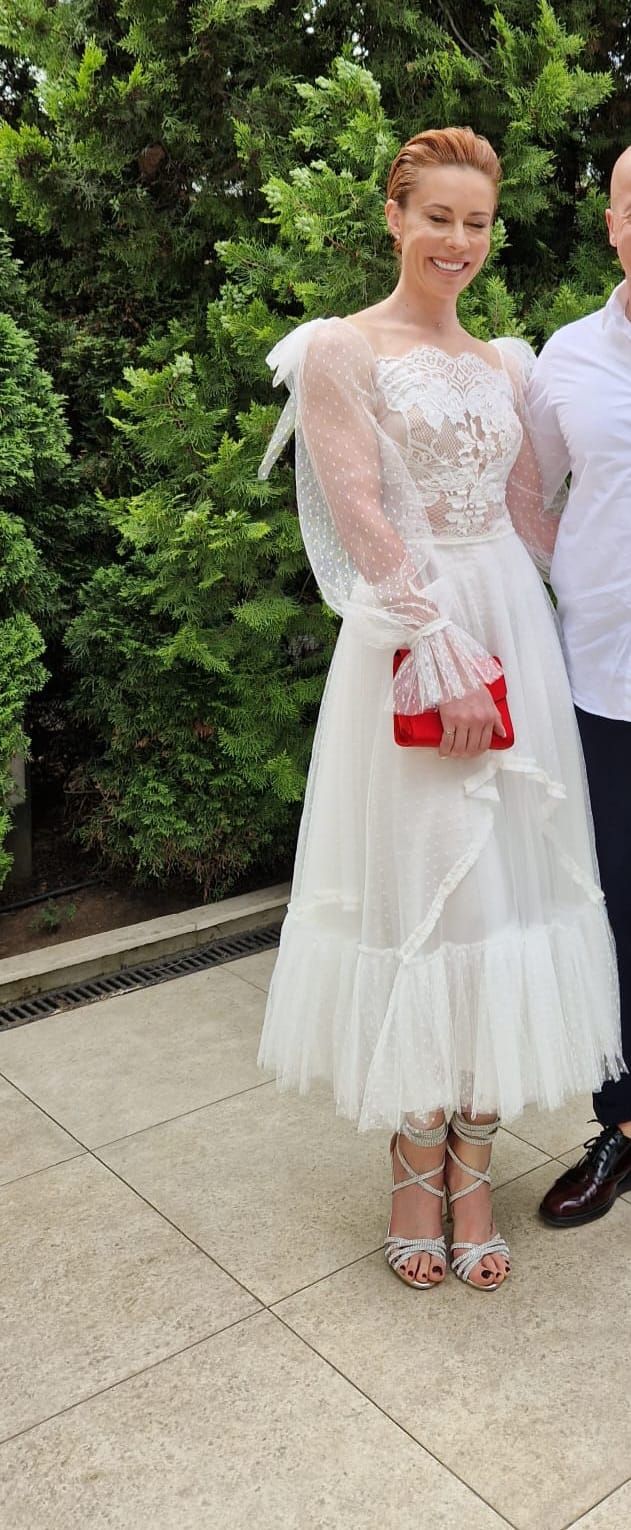 ️ Rochie albă de ocazie  romantică, rafinată, memorabilă ️