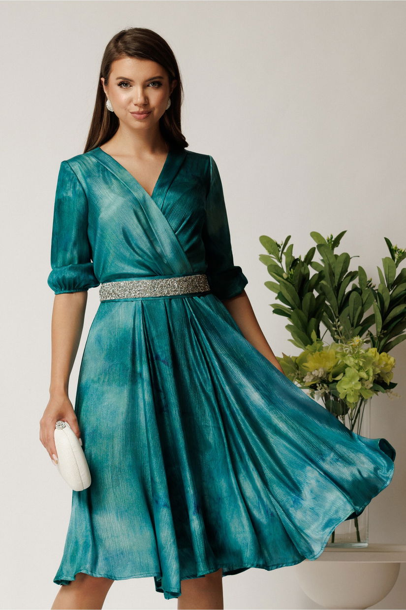 Rochie Julia midi turcoaz din satin in clos cu aspect sidefat si cordon cu strasuri