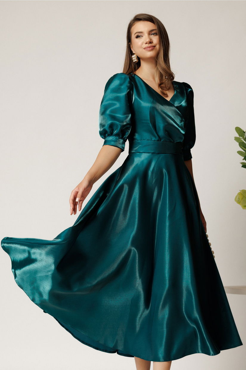 Rochie Belle midi verde din organza in clos cu decolteu petrecut
