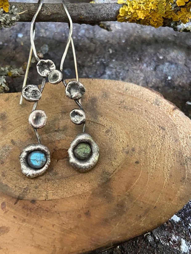 Cercei lungi din argint 925 oxidat, organici, cu pietre de labradorit