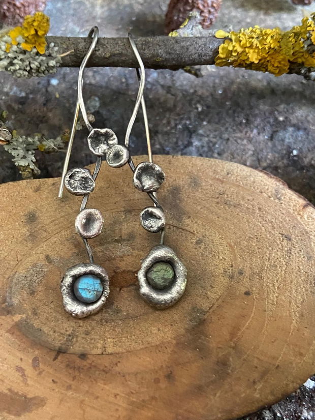 Cercei lungi din argint 925 oxidat, organici, cu pietre de labradorit