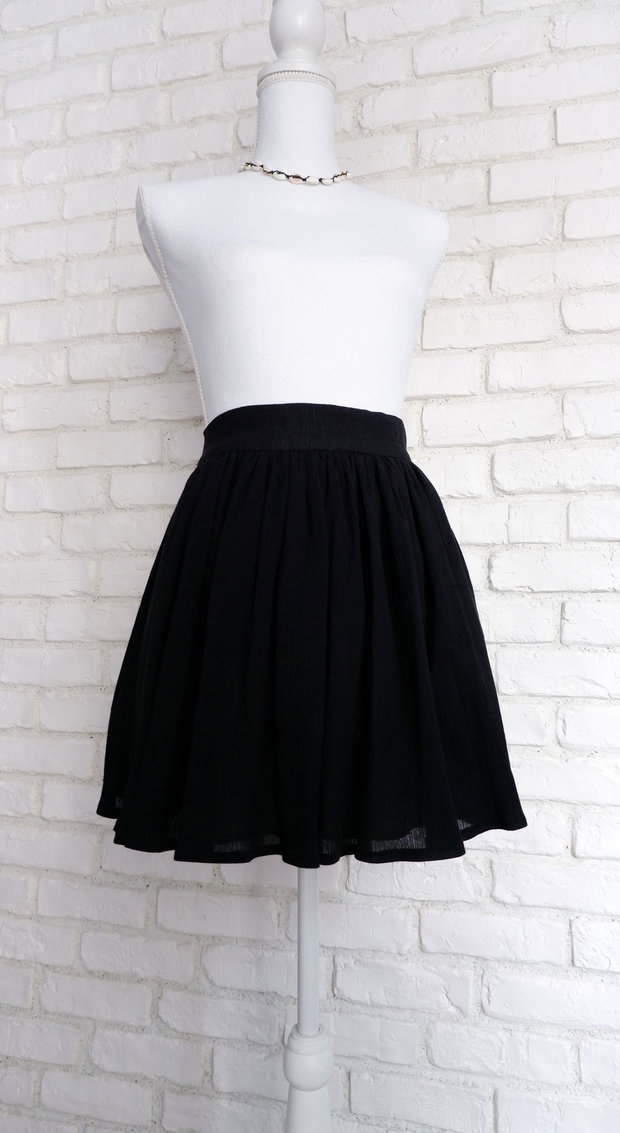 Fusta Incretita Panza Topita Neagra