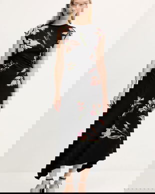 Desigual rochie KATRINA culoarea negru, midi, evazați, 25WWVK12